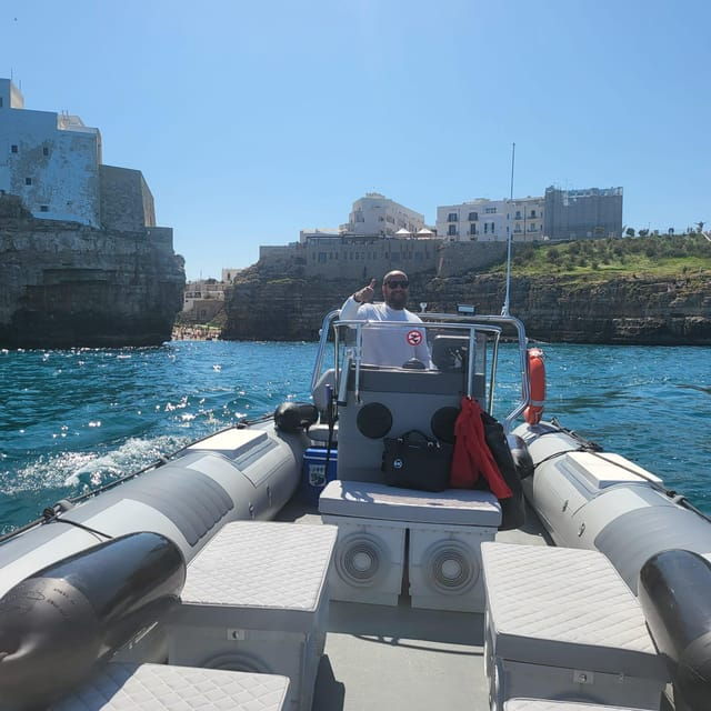 bari-boat-tour-rhib-on-the-suggestive-seafront-of-bari