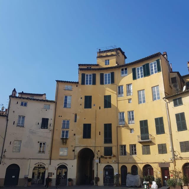 basic-lucca-guided-tour-in-italian