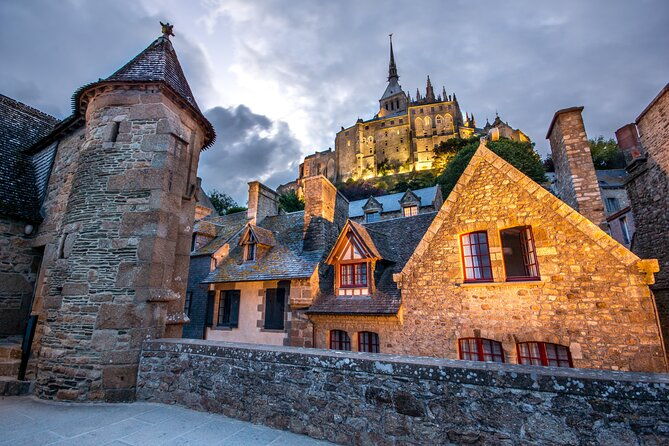 bayeux-to-mt-saint-michel-roundtrip-transfer-with-abbey-entrance