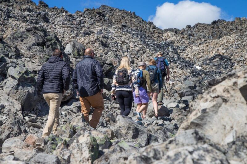 bend-half-day-volcano-tour