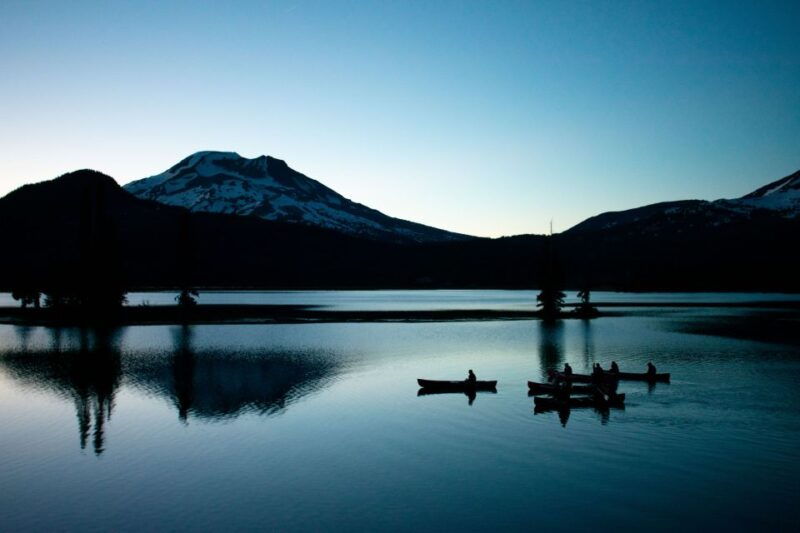 bend-moonlight-and-starlight-canoe-tour