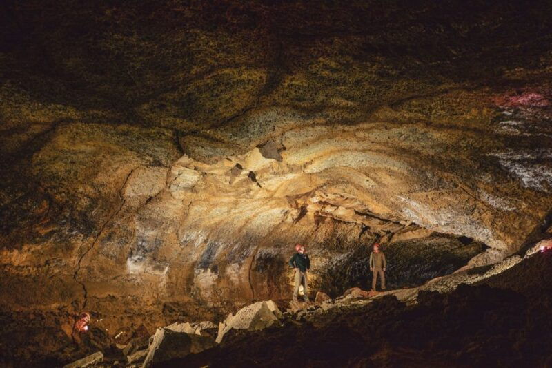 bend-starlight-cave-tour-stargazing