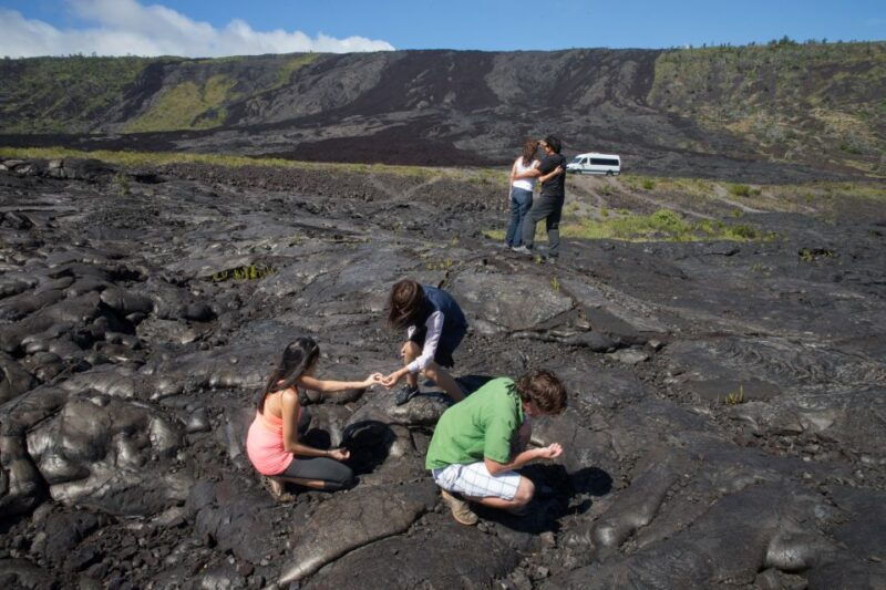 big-island-hawaii-volcano-and-stargazing-tour-with-dinner