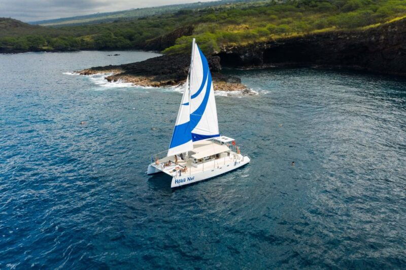 big-island-morning-snorkel-sail-to-captain-cooks-monument