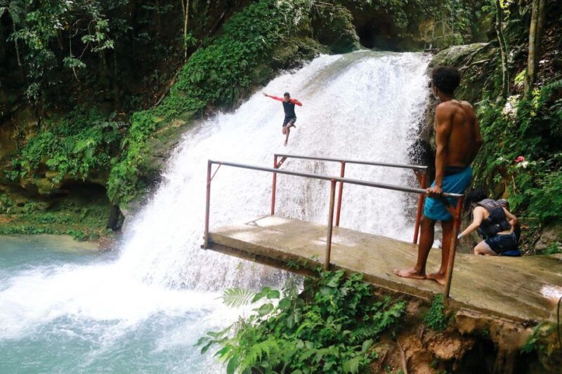 blue-hole-secret-falls-river-tubing-and-dunns-river-falls