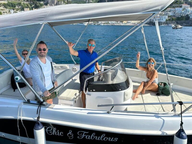 boat-rental-discover-beaches-caves-and-hidden-coves-2