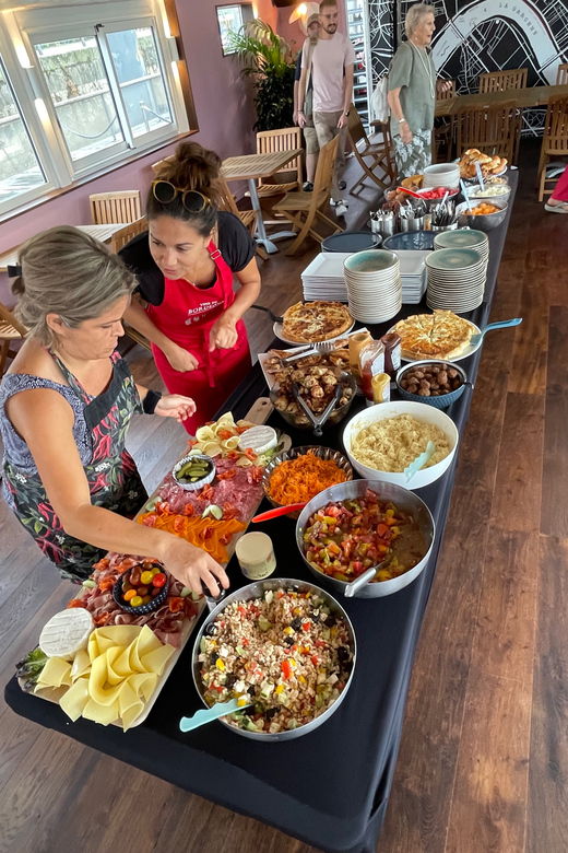 bordeaux-garonne-river-yacht-cruise-with-brunch