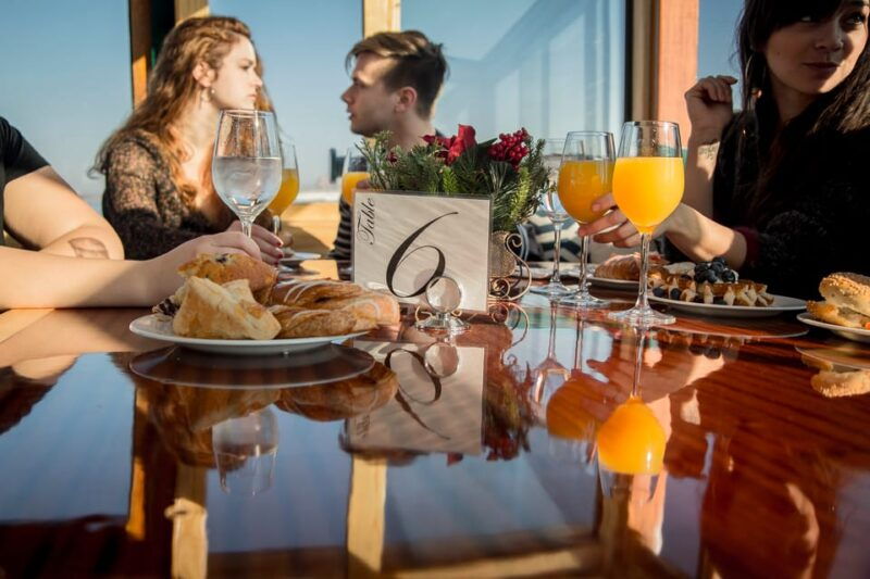 boston-harbor-winter-holiday-weekend-brunch-cruise