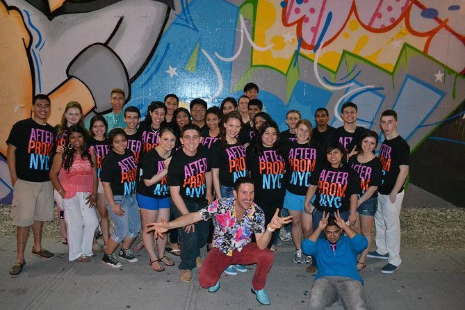brooklyn-street-art-graffiti-private-tour-by-foot-and-subway