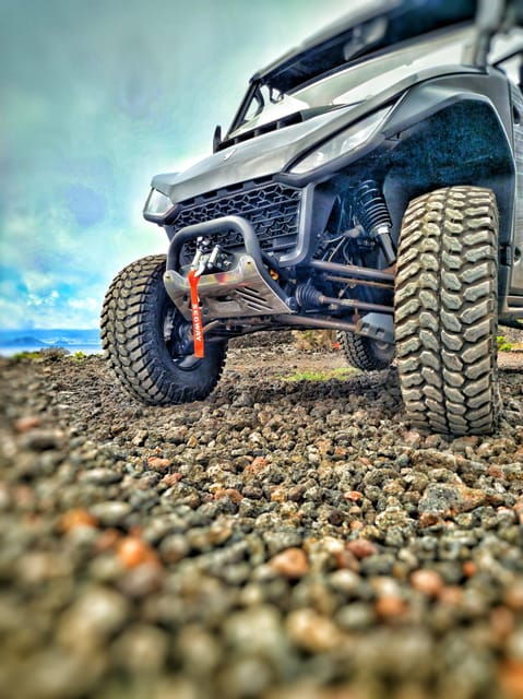 buggy-ride-through-the-vineyards-of-pico-island