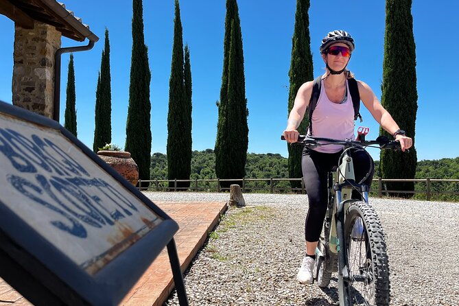 by-ebike-visit-an-art-park-and-wine-taste-in-the-classic-chianti