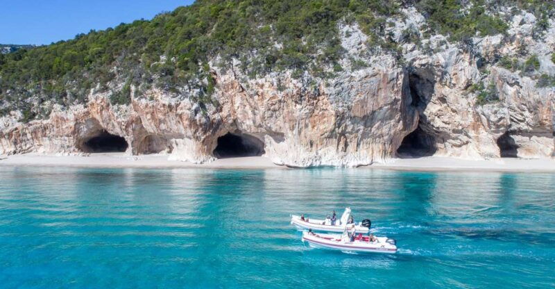 cala-gonone-gulf-of-orosei-dinghy-excursion-with-skipper