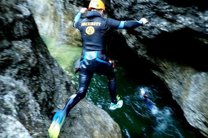 canyoning-in-the-strubklamm-with-a-state-certified-guide