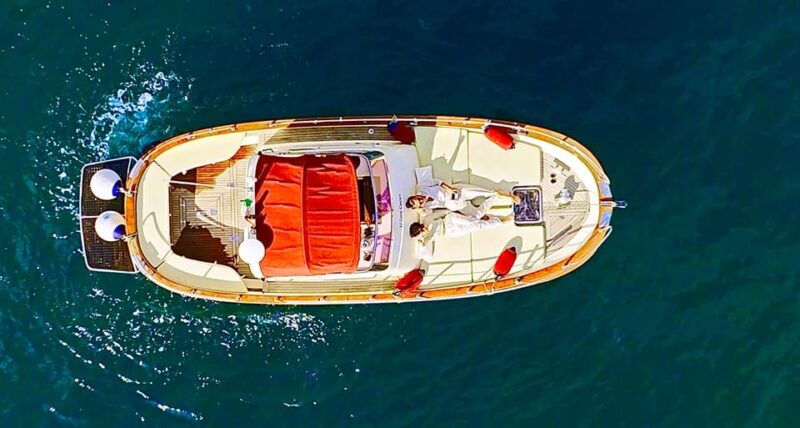 capri-2-hour-boat-tour-of-the-caves-and-stacks