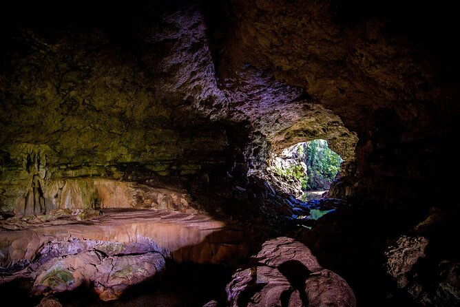 caracol-mayan-ruins-rio-on-pools-and-rio-frio-cave-tour-in-belize