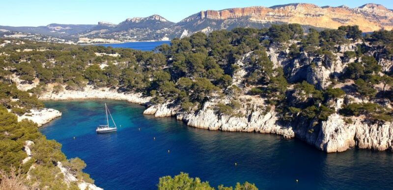 cassis-calanques-national-park-guided-hiking-half-day-trip