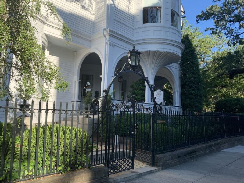 charleston-historical-walking-tour-with-storytelling