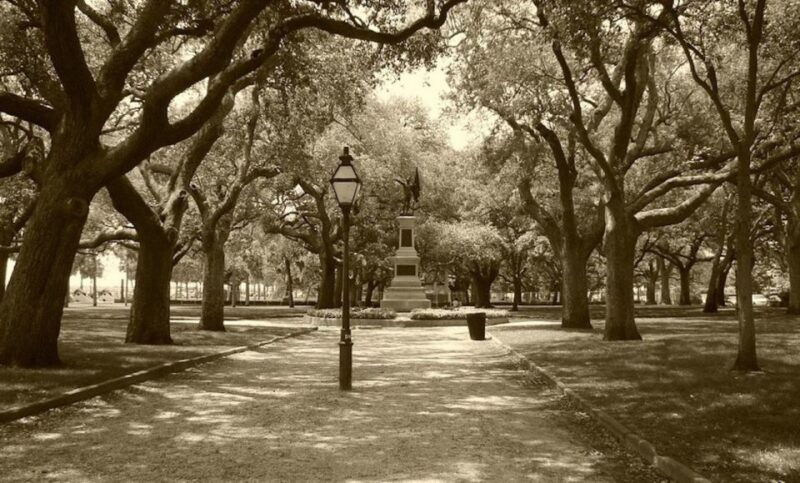 charleston-myths-monsters-historic-district-walking-tour