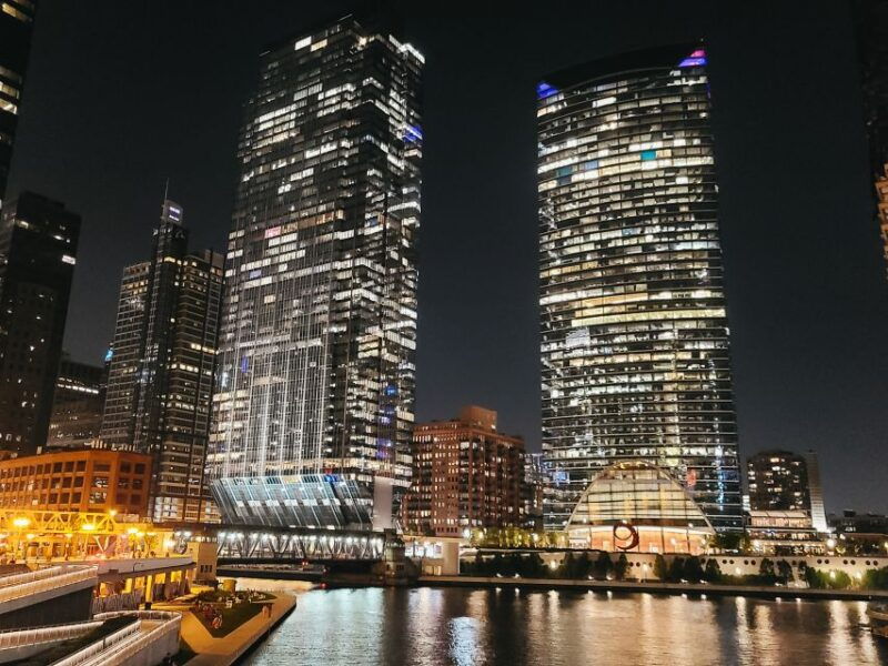 chicago-fireworks-cruise-with-lake-or-river-viewing-options
