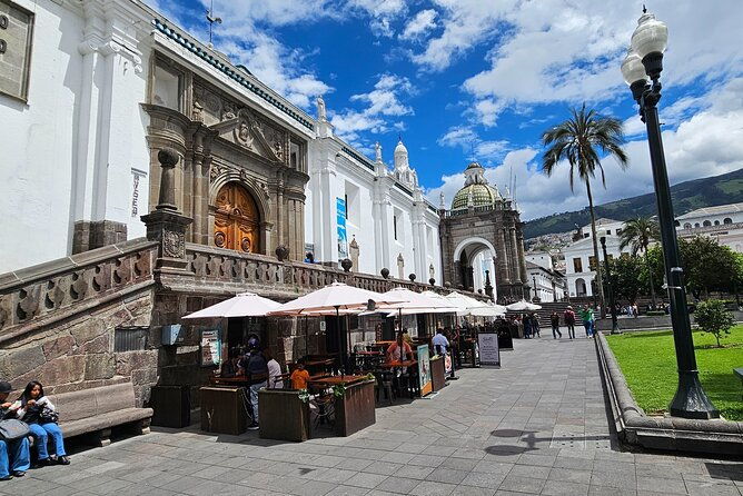 city-tour-food-market-statue-of-the-panecillo-entrance-fees