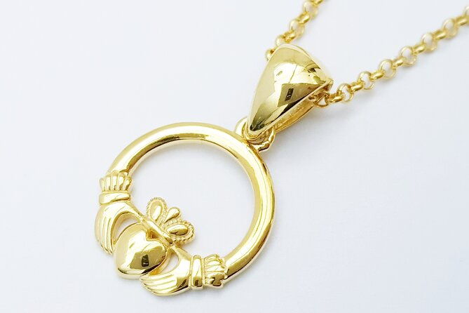 claddagh-guided-walking-tour-in-galway-with-free-claddagh-ring