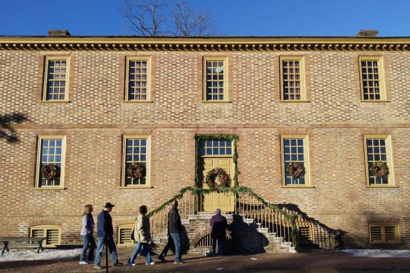 colonial-williamsburg-christmas-walking-tour
