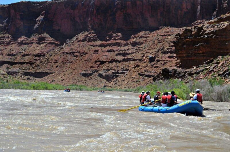 colorado-river-rafting-half-day-morning-at-fisher-towers
