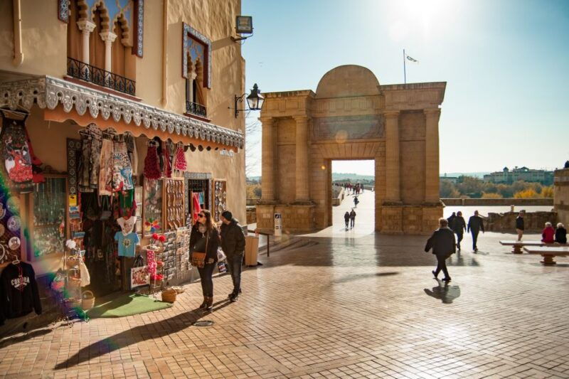 cordoba-city-sightseeing-hop-on-hop-off-bus-tour