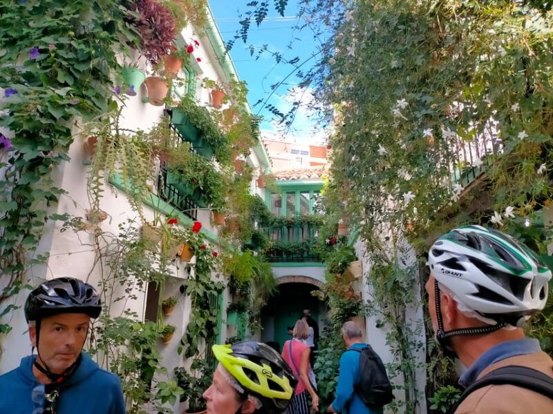cordoba-courtyards-by-bike-electric-bike