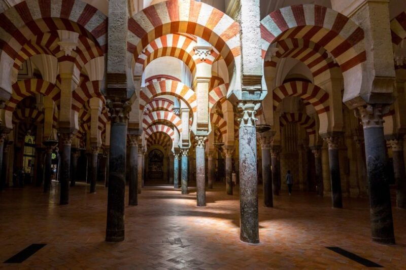 cordoba-mosque-cathedral-alcazar-guided-tour
