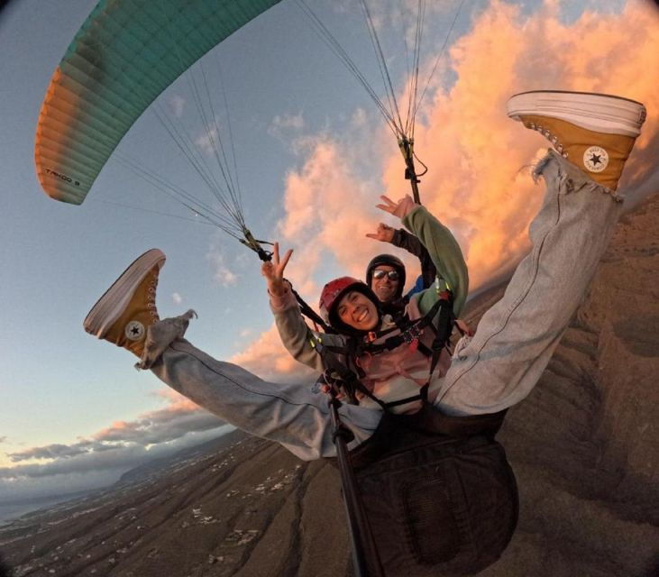 costa-adeje-tandem-paragliding-flight-with-pickup