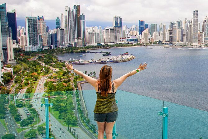 crystal-viewpoint-in-panama-city