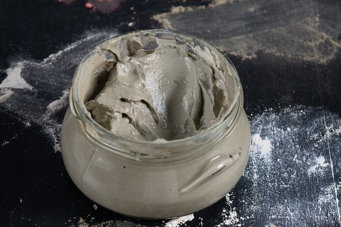 custom-formulated-clay-mask-workshop-with-georgia-clay