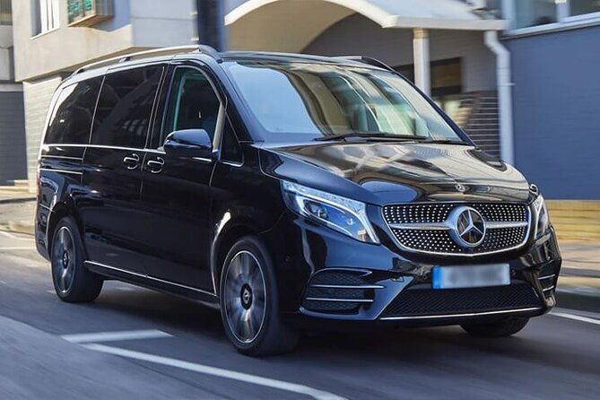 departure-private-transfer-from-ghent-city-to-brussels-airport-by-luxury-van