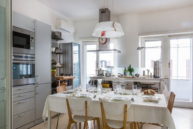 dining-experience-at-a-locals-home-in-castellammare-di-stabia-with-show-cooking