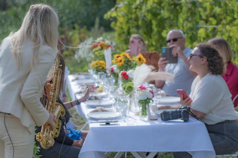 dinner-in-the-vineyard-french-riviera