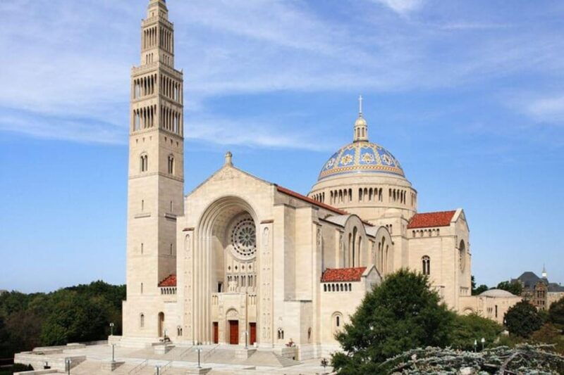 discover-d-c-s-hidden-gems-on-a-private-tour-of-contrasts