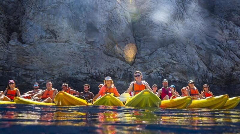 discover-the-island-dragonera-by-kayak-and-on-foot