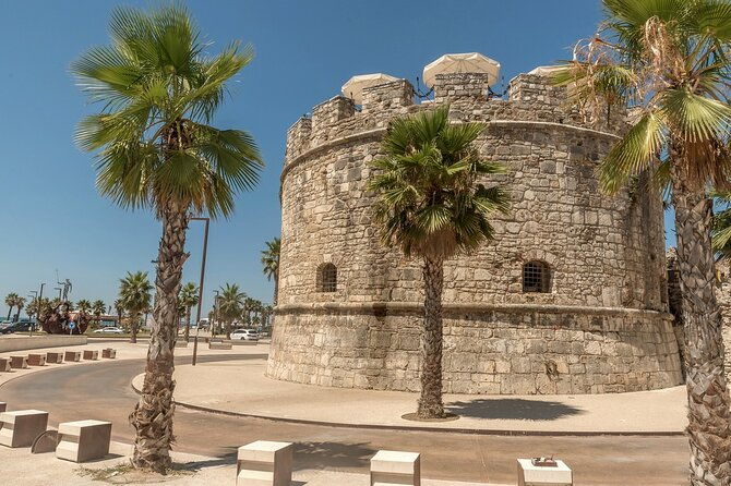 durres-walking-tour-with-roman-amphitheater