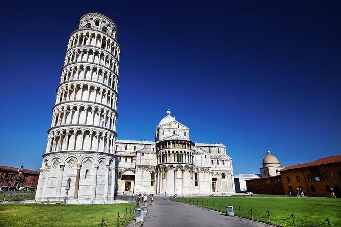 exclusive-private-shore-excursion-from-livorno-port-to-pisa-and-lucca