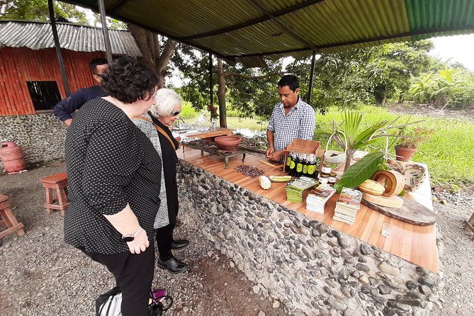 excursion-day-to-cocoa-farm-from-guayaquil
