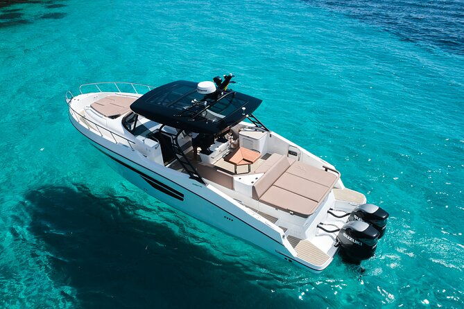 experience-a-day-at-formentera-on-our-beautiful-oryx-yacht
