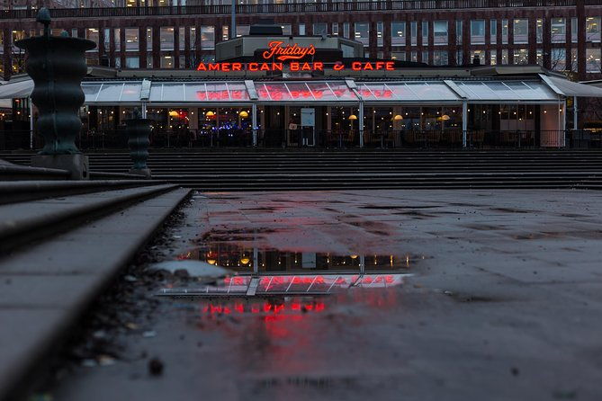 explore-stockholm-by-night