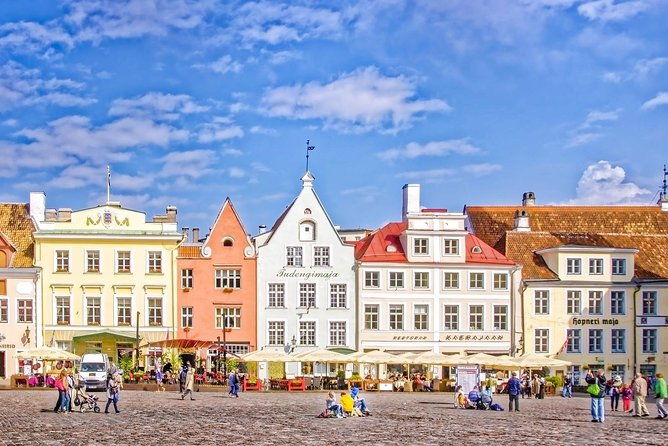 explore-the-instaworthy-spots-of-tallinn-with-a-local