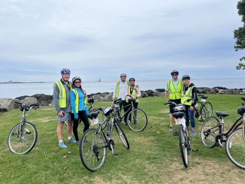 explore-the-islands-harbor-guided-bike-tour-2-2-5-hrs