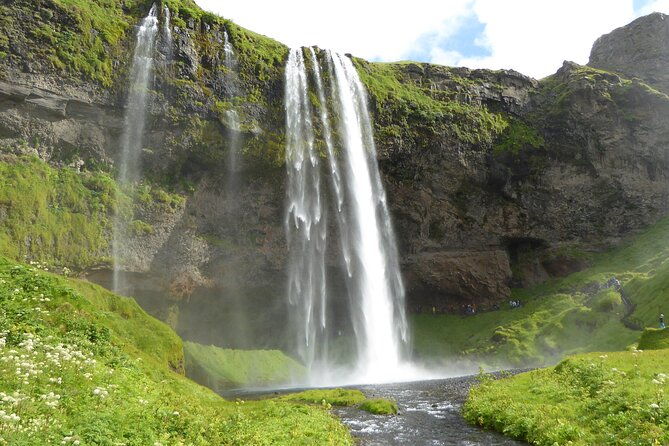 explore-the-waterfalls-of-the-south-coast