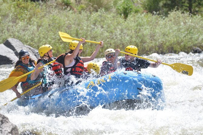 family-friendly-whitewater-rafting-near-denver