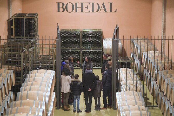 family-winery-visit-with-food