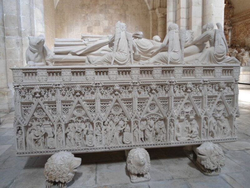 fatima-batalha-alcobaca-nazare-and-obidos-private-tour-2