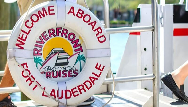 fort-lauderdale-millionaires-row-cruise-with-drinks